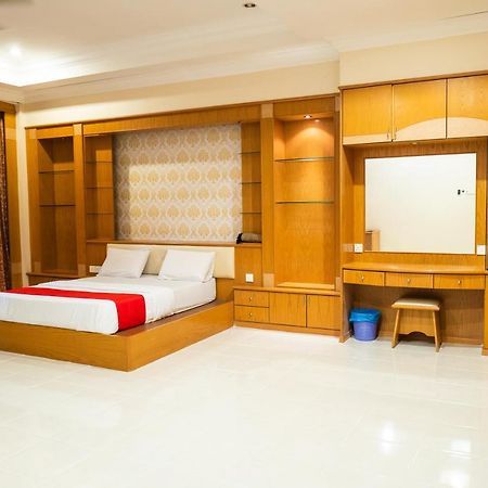 Mk Homestay Wakaf Che Yeh With Bathtub - Max 14 Pax 코타바하루 외부 사진