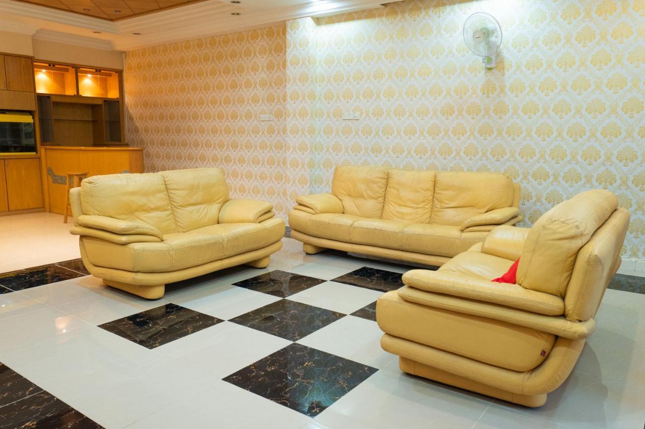 Mk Homestay Wakaf Che Yeh With Bathtub - Max 14 Pax 코타바하루 외부 사진
