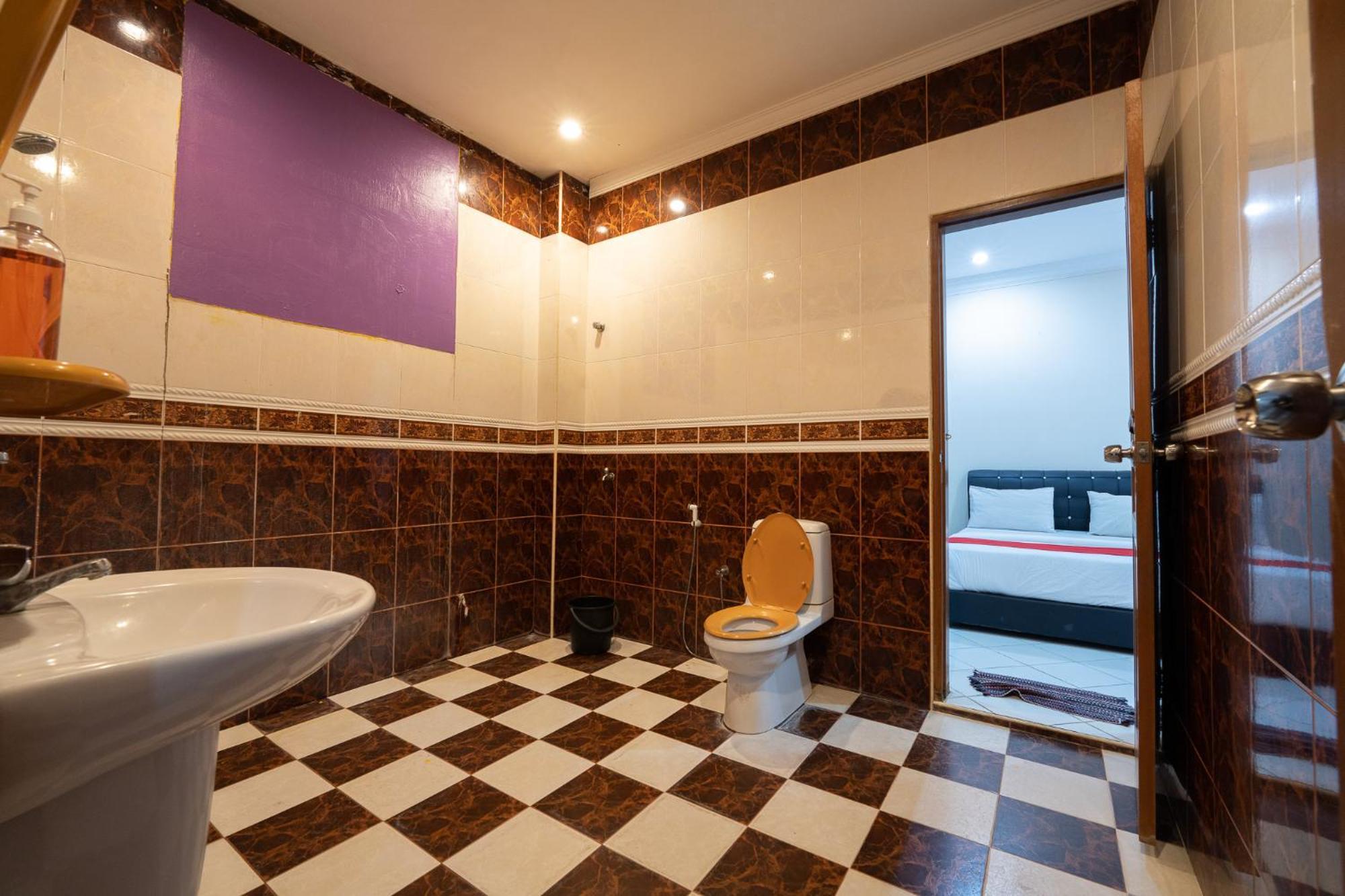 Mk Homestay Wakaf Che Yeh With Bathtub - Max 14 Pax 코타바하루 외부 사진